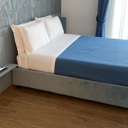 B&B Lungomare Sannazzaro نابولي المظهر الخارجي الصورة