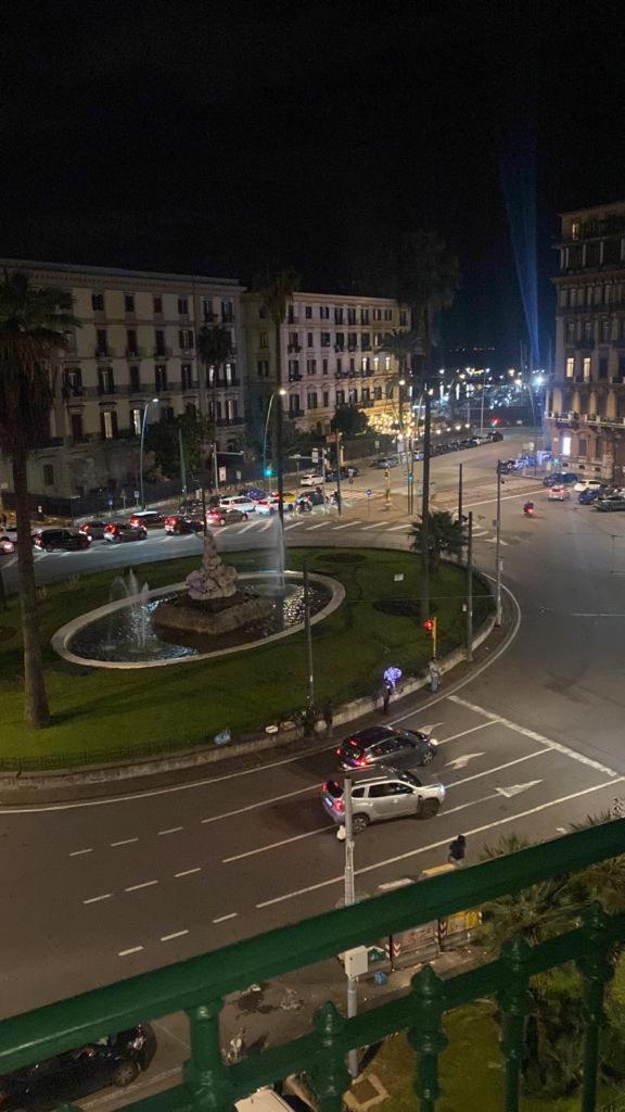 B&B Lungomare Sannazzaro نابولي المظهر الخارجي الصورة